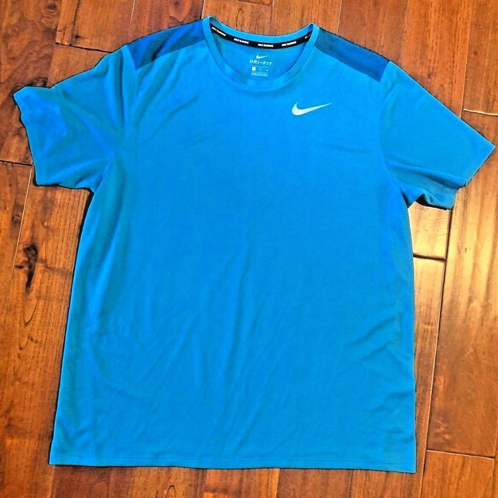 Nike Dri-Fit Athletic T-Shirt Men's XL Turquoise Short Sleeve Casual Running